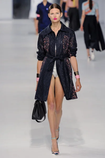 Look 22